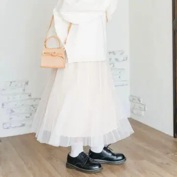 amr. 아므레 니트 샤샤 스커트 ivory