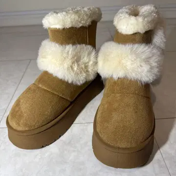 베이지 퍼 어그 부츠