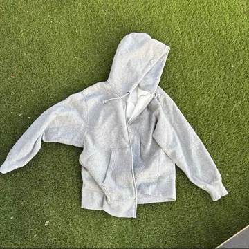 그레이 후드 부착 지퍼 후드티