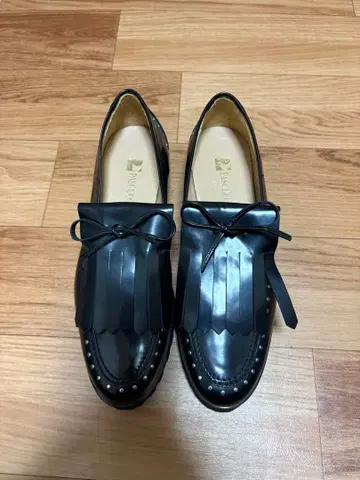 파스쿠치 로퍼 사이즈 39