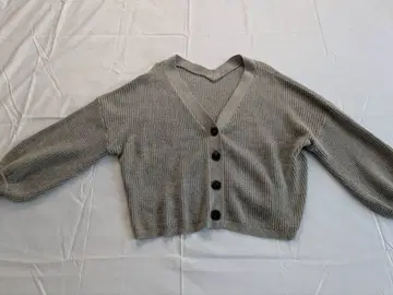 누아르 라벨 숏 기장 가디건