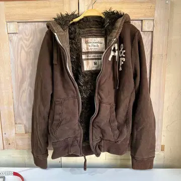 아바클로 안쪽 보아 후드티 브라운