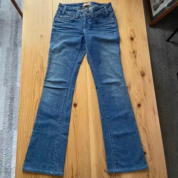 미국제 YANUK 야누크 로우라이즈 플레어 데님 25인치