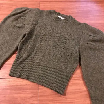 미사용 새상품 MOUSSY 퍼프 슬리브 니트 올리브 그린 프리 사이즈