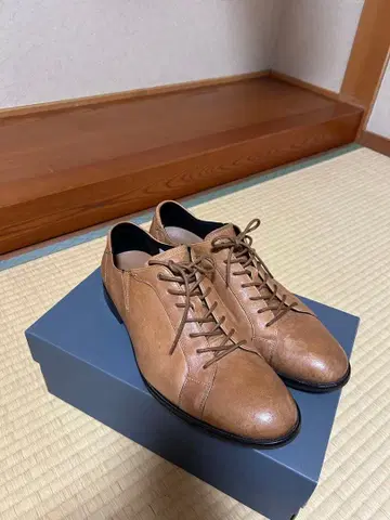 캐서린 햄넷 가죽 신발 27cm 34023