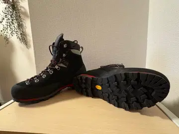 GARMONT (가르몬트)