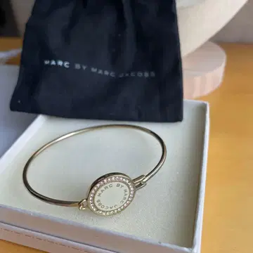 Marc Jacobs 뱅글#506