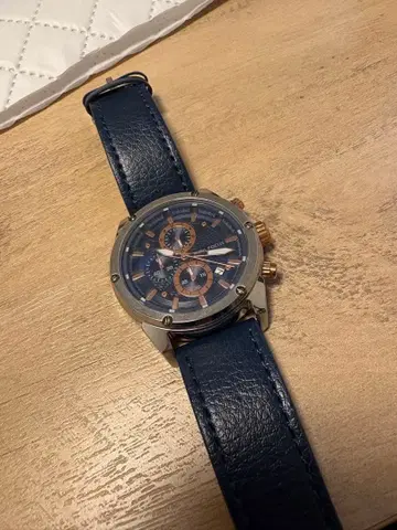 민트 포커스 크로노그래프 시계 네이비