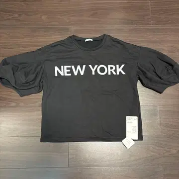 DW2R 뉴욕 블랙 티셔츠