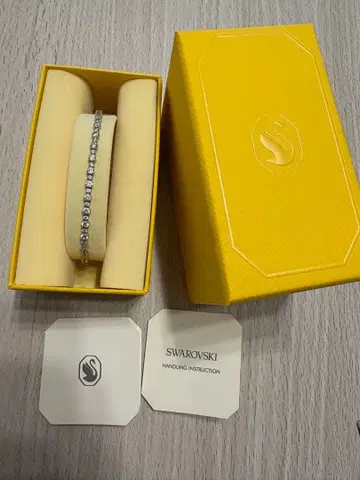 Swarovski 큐빅 팔찌
