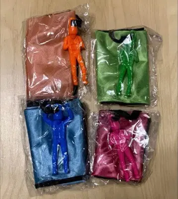 레어한 반자이 타입 1체 포함 4색 세트 미니 파라슈트