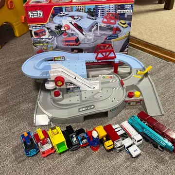 빙글빙글 버스타운+토미카세트