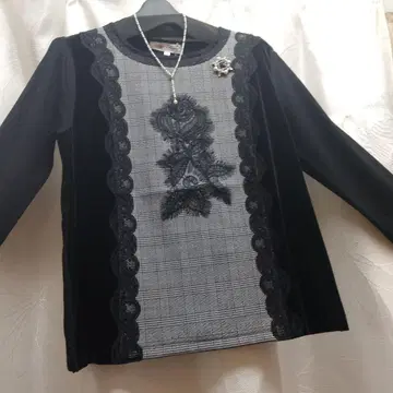 신축성 있는 이소재 사용 스웨터 사이즈 44