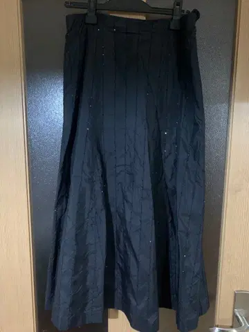 trenta due Milano 트렌타 두에 스팽글 스커트