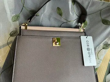 HUNDRED 그레이 핸드백