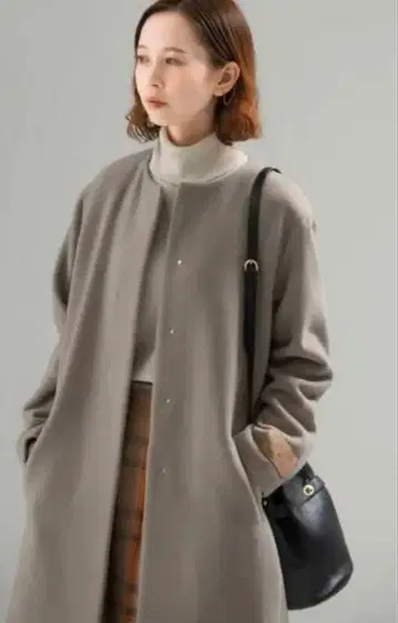 어반리서치 로쏘 울 코트