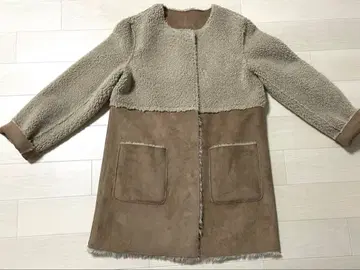 베이지 무스탕 코트 마크 카인