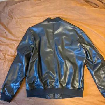 ZARA 가죽 자켓 L 사이즈