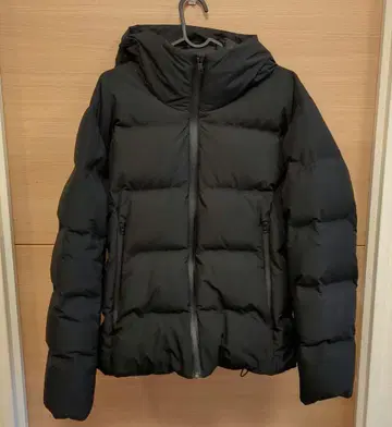 UNIQLO 심리스 다운 후드티