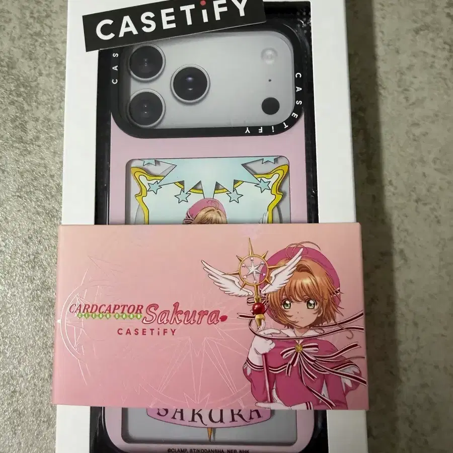 Casetify Maison Kitsune iPhone Case 17 Pro Max on Bunjang Global Site.