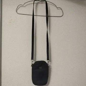 새상품급! TATRAS 블랙 숄더백 타트라스