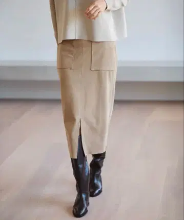 ROPE 스웨이드 타이트 스커트