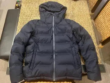 유니클로 다운 자켓 네이비 후드 부착 다운 자켓