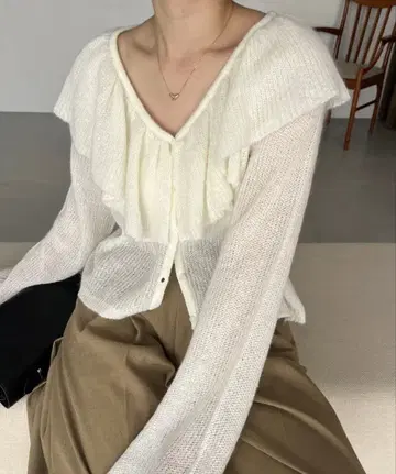 CAPRICIEUX LE MAGE 프릴 V 가디건