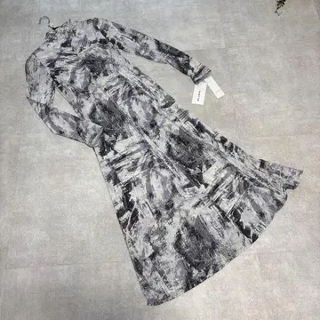 Fray id 스트레치 소재 원피스