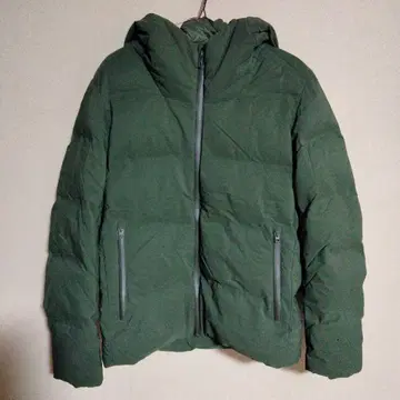 남성용 유니클로 심리스 다운 후드티 M 사이즈 올리브