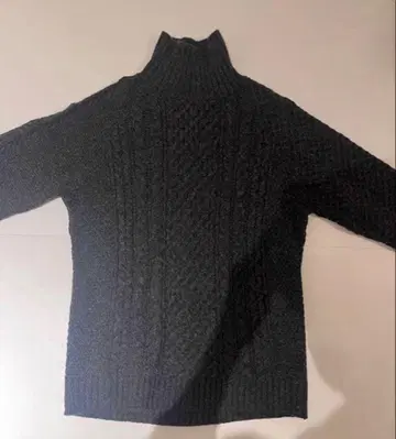 VALLIS by FACTOTUM 터틀넥