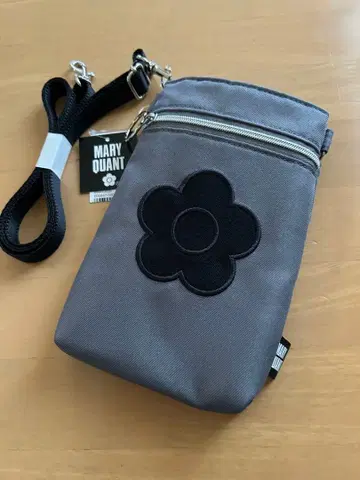 MARY QUANT 스마트폰 숄더백 핸드폰 숄더 파우치