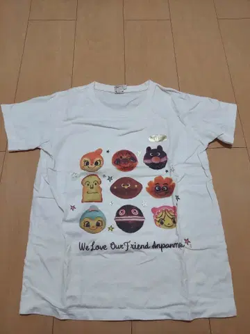애니메이션 캐릭터 반팔 T셔츠 S 사이즈