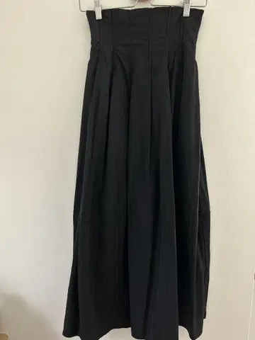 코코딜 코르셋 벌룬 스커트 블랙