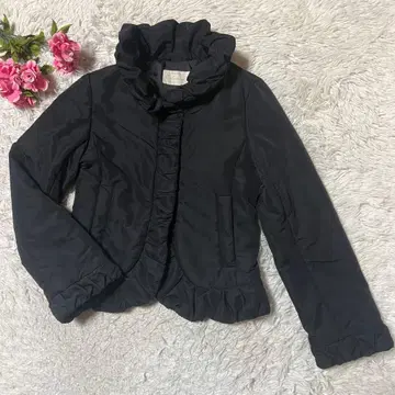 [ 새상품급 ] 아베닐 에투알 프릴 라이트 다운 자켓 블랙 34 블랙