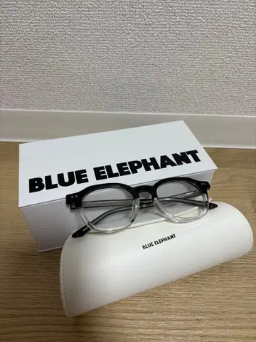 BLUE ELEPHANT 안경 블랙/클리어