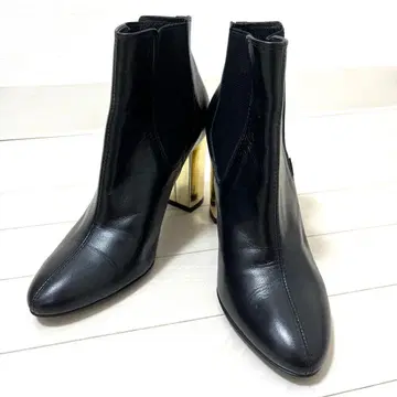 [새상품급] DIANA 사이드 고어 숏부츠 와이드 힐 23.5cm 블랙