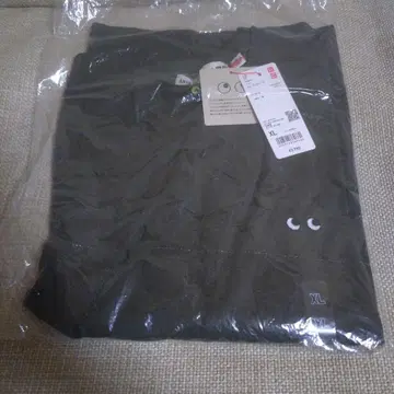 UNIQLO 아냐 콜라보 메리노 크루넥 스웨터