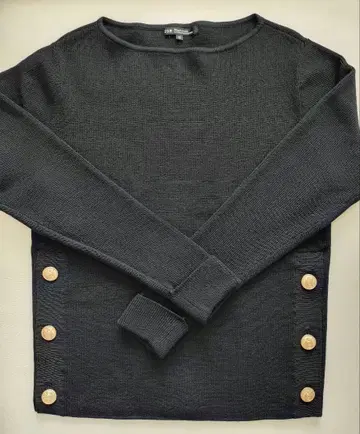 23구 버튼 니트 40