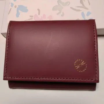 황궁 마치가 달린 코인 케이스