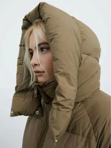 ZARA 퍼퍼 코트 카키