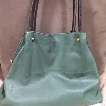 그린 컬러 가죽 숄더백
