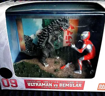 울트라맨 vs 베무라 피규어 디오라마
