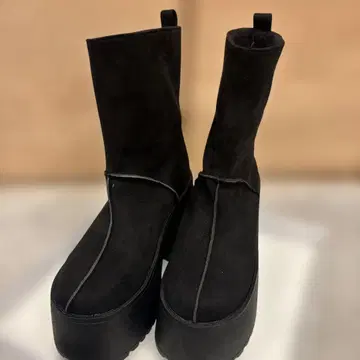 그레일 통굽 힐 어그 부츠