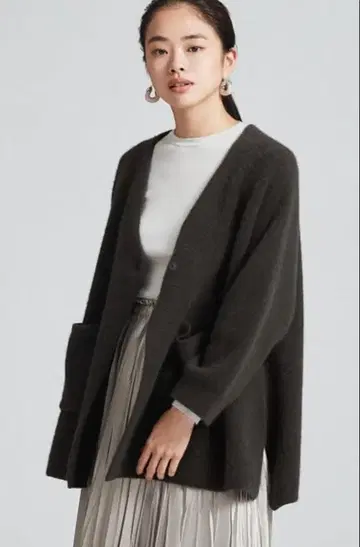 투모로우랜드 더블 페이스 가디건