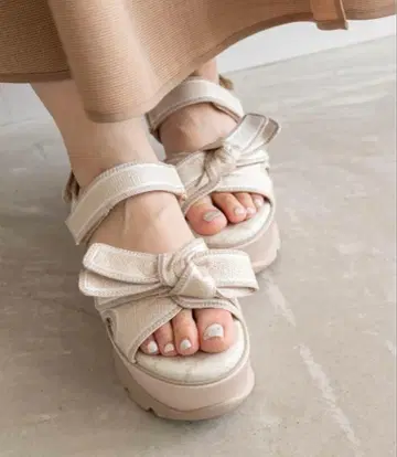 RANDA 2WAY 트왈 드 주이 리본 스포츠 샌들 베이지