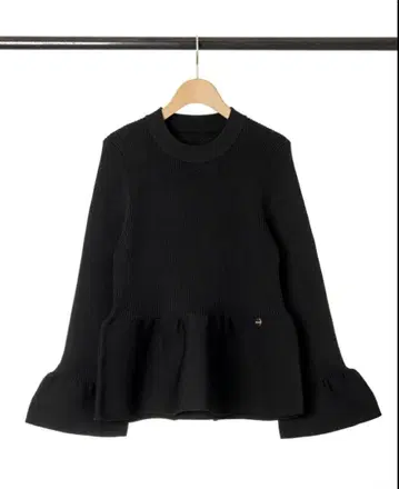 [ 새상품 ] TRECODE 페플럼 니트 블랙 38