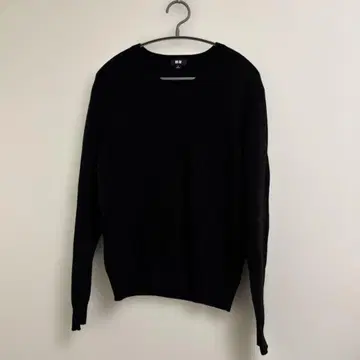 UNIQLO 블랙 니트 스웨터 S