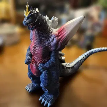 고질라 피규어 왕관 포함 약 30cm