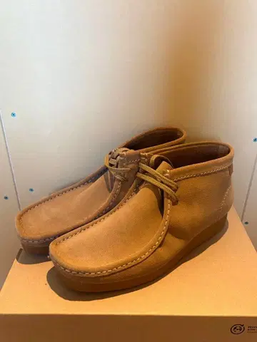 클락스 왈라비 부츠